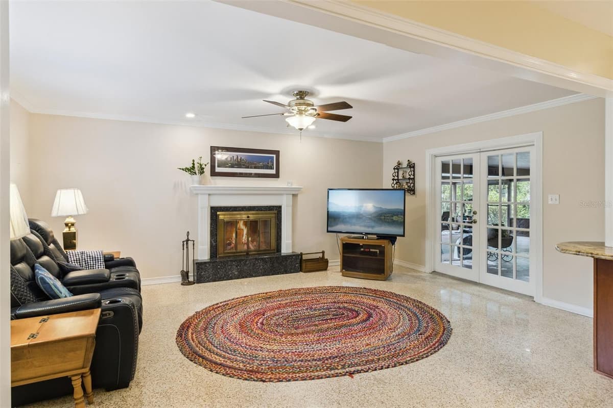 101 RONELE DRIVE — photo 9 of 62