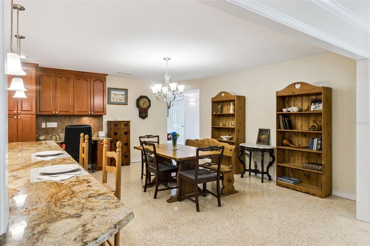 101 RONELE DRIVE — photo 14 of 62