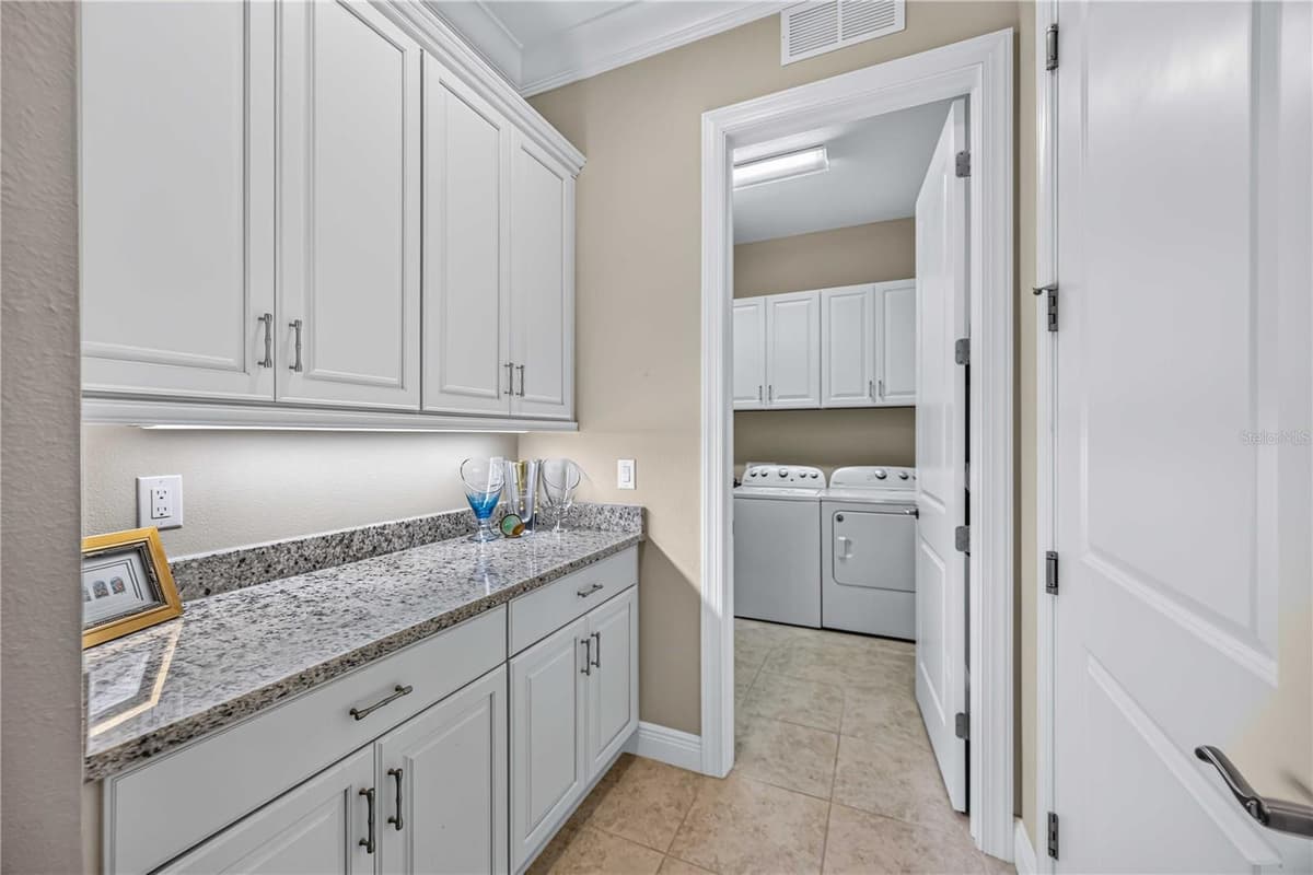 24232 GALLBERRY DRIVE — photo 38 of 89