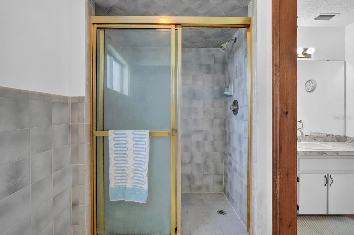 1862 PORTVIEW AVENUE — photo 34 of 55