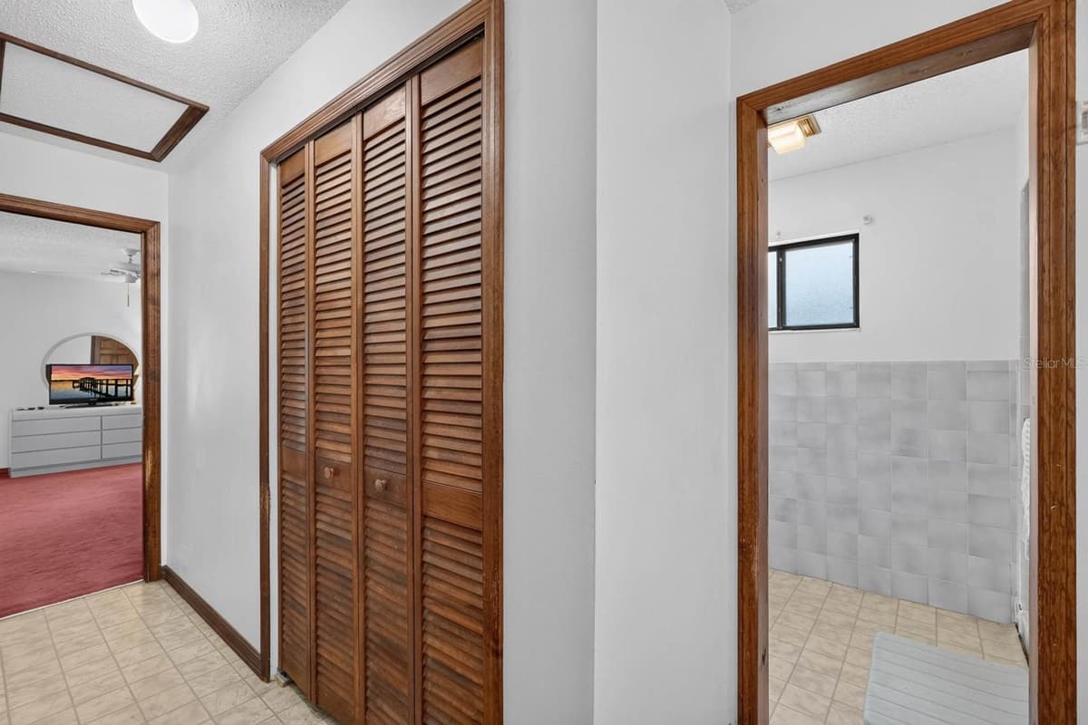 1862 PORTVIEW AVENUE — photo 31 of 55