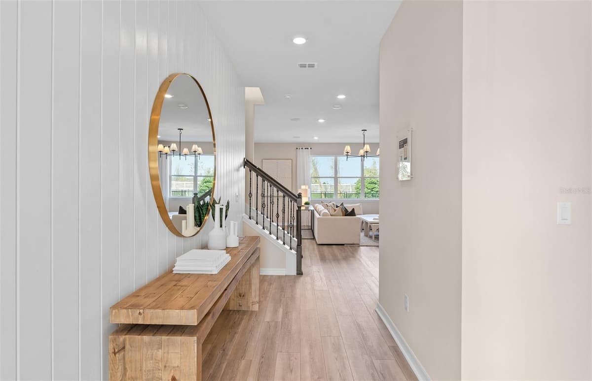 427 WINTER GROVE BOULEVARD — photo 4 of 35