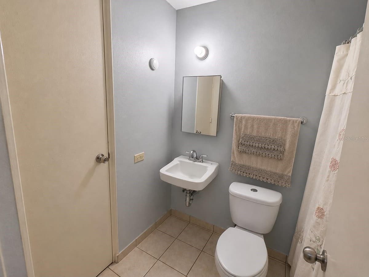 2402 COND RIBERAS DEL BUCANA — photo 8 of 8