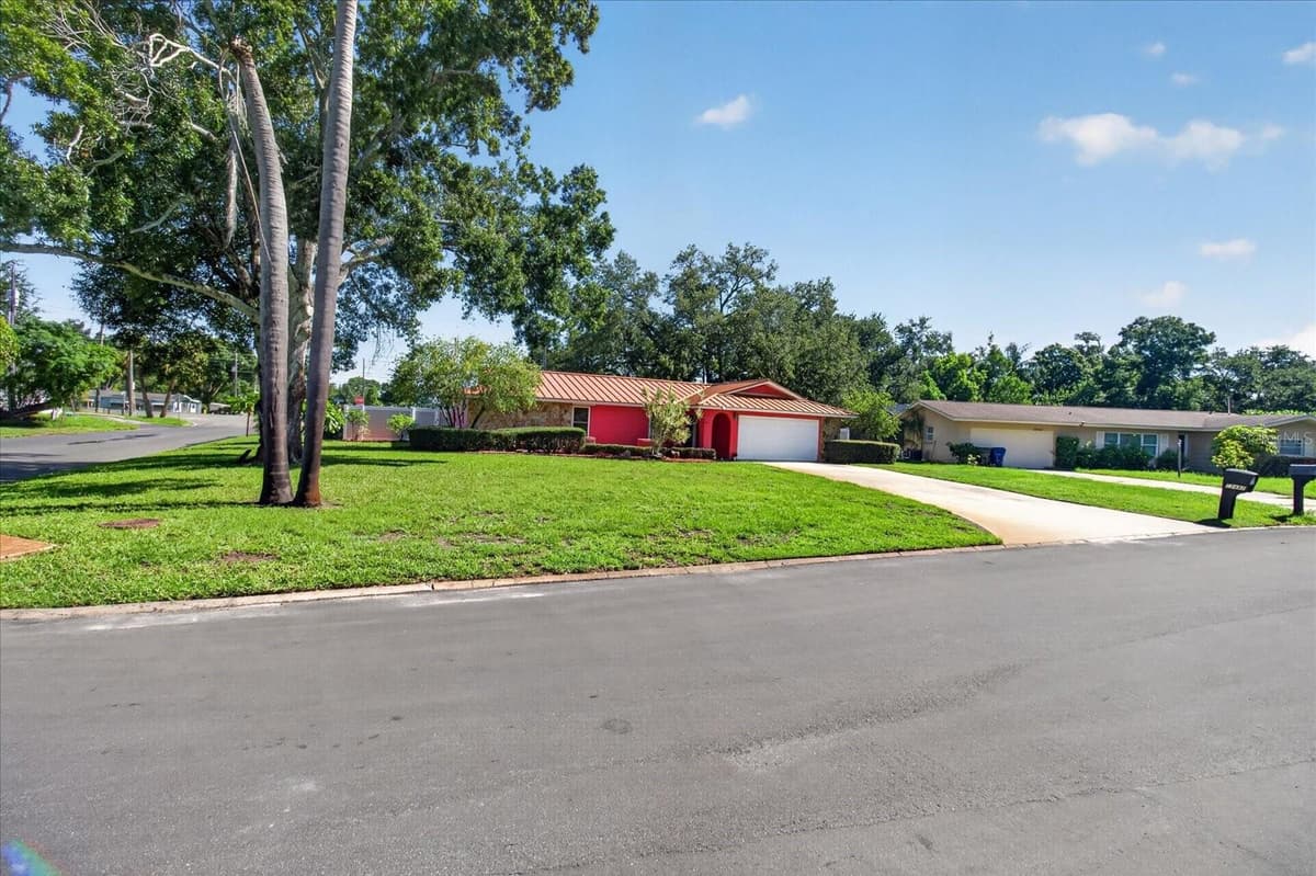 13497 OVAL DRIVE — photo 17 of 94
