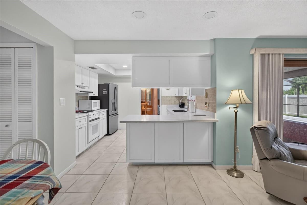 13497 OVAL DRIVE — photo 32 of 94