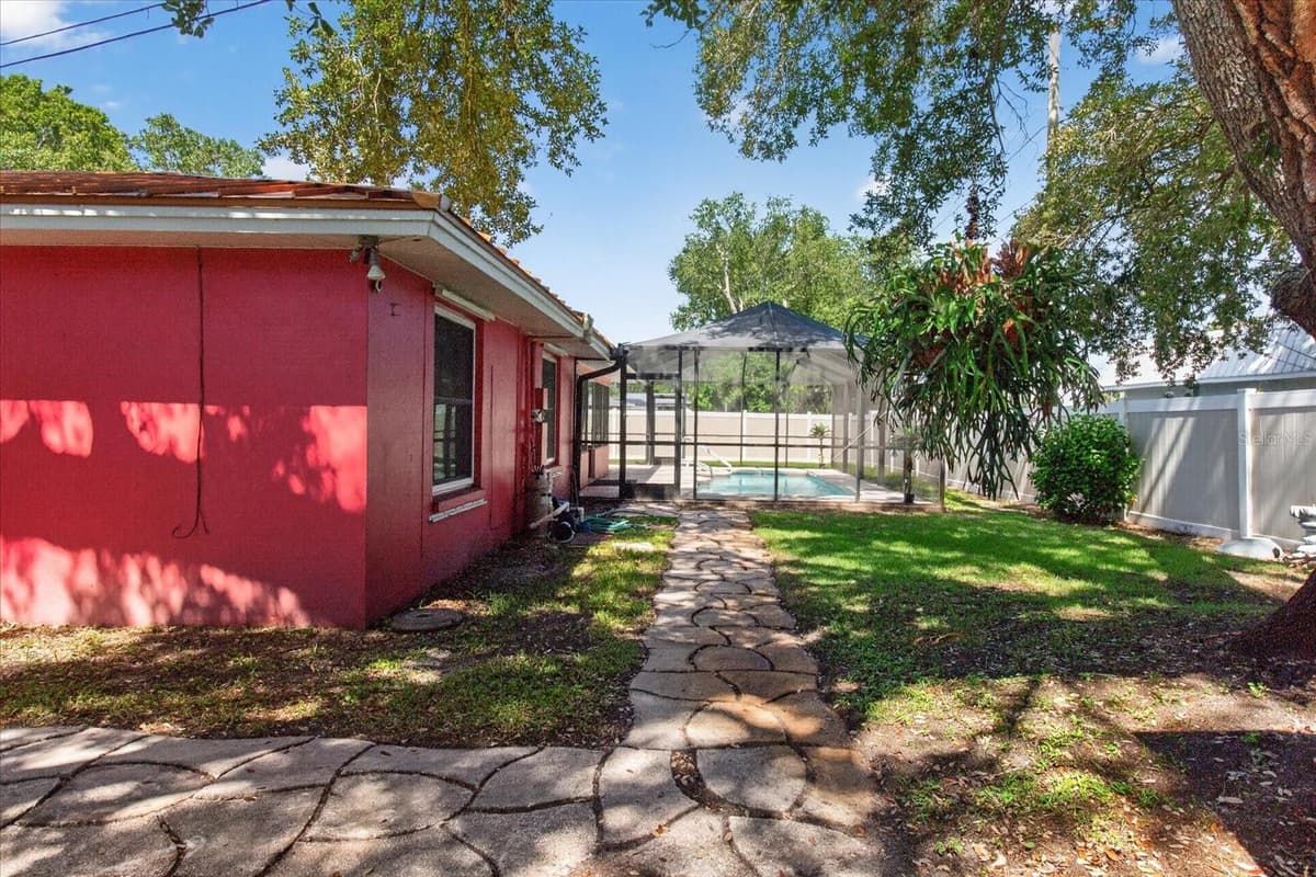 13497 OVAL DRIVE — photo 75 of 94