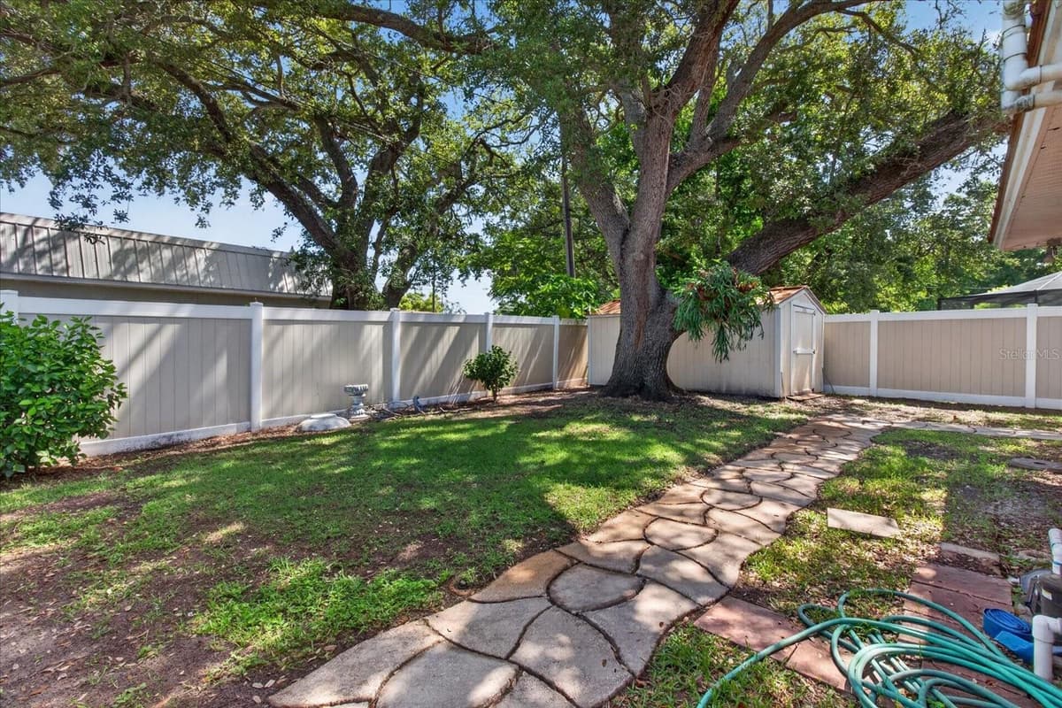 13497 OVAL DRIVE — photo 77 of 94