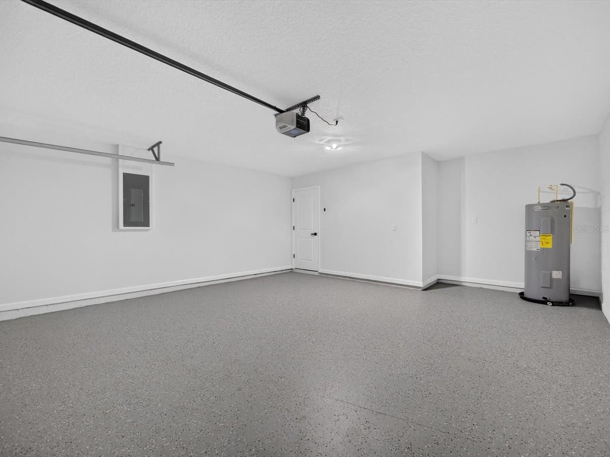 331 APPALOOSA COURT — photo 37 of 43