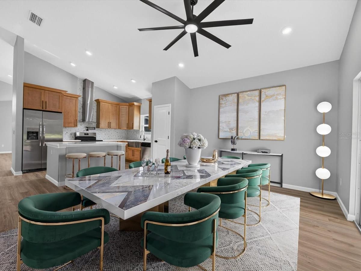 331 APPALOOSA COURT — photo 11 of 43