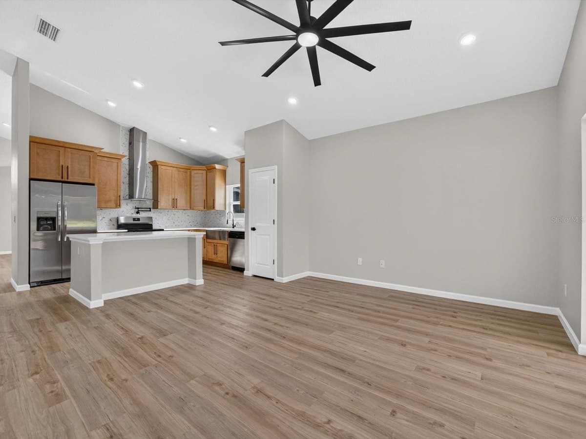 331 APPALOOSA COURT — photo 12 of 43