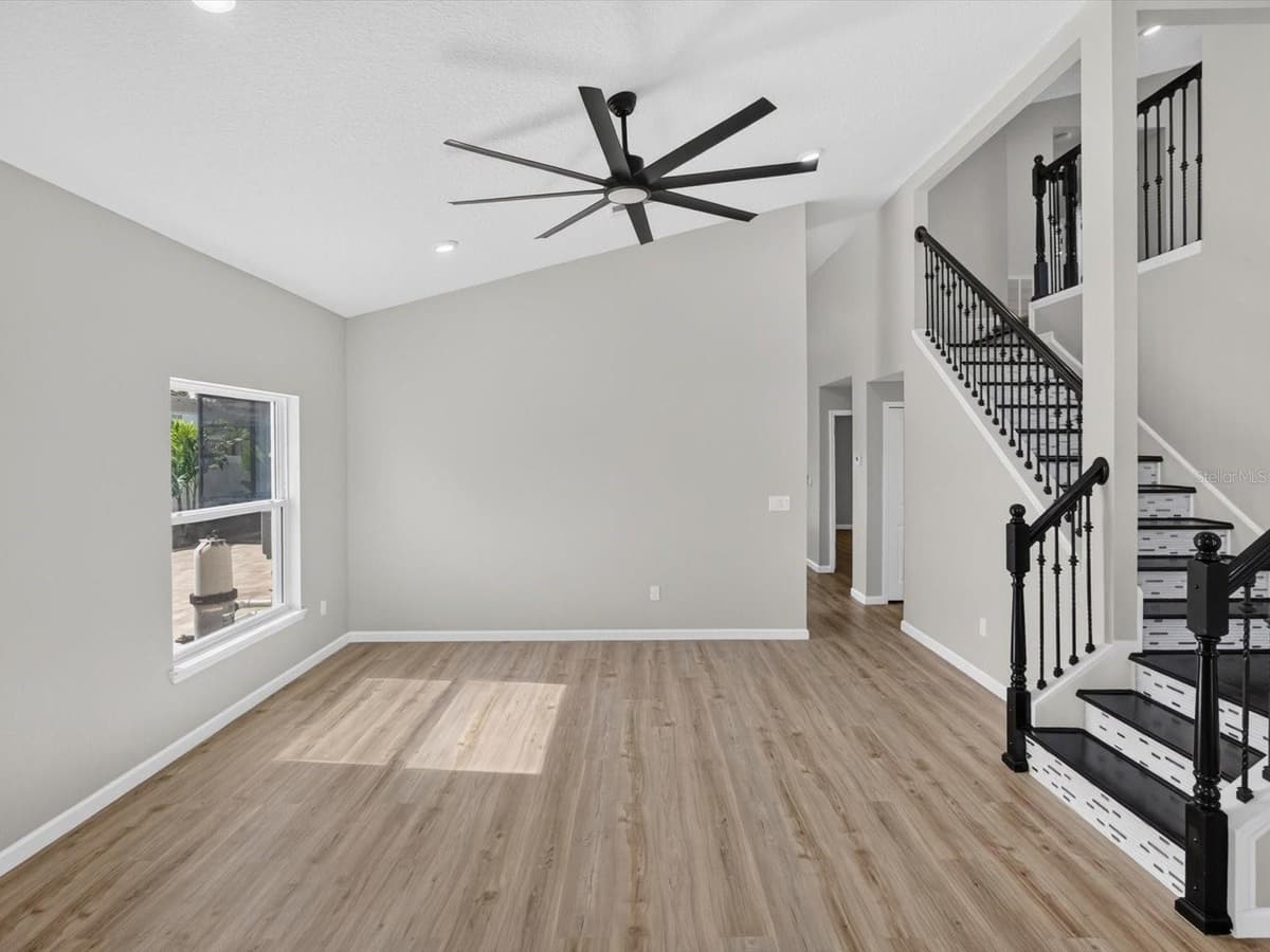331 APPALOOSA COURT — photo 8 of 43