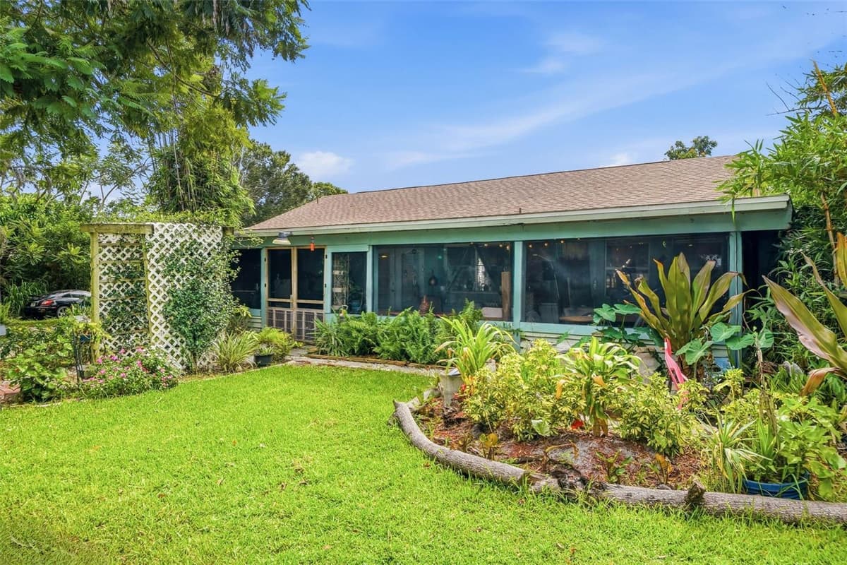 517 LINDA LANE — photo 16 of 16