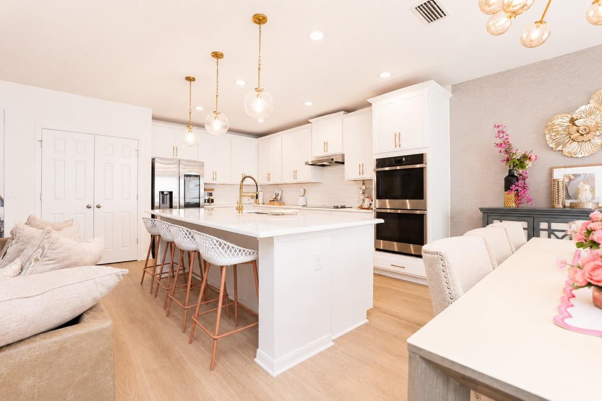 9385 LA SALLE STREET — photo 11 of 55