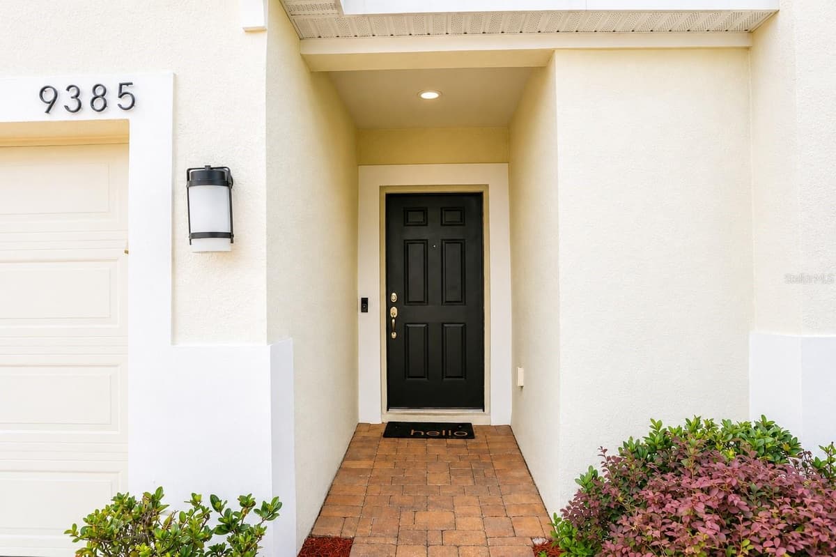 9385 LA SALLE STREET — photo 3 of 55