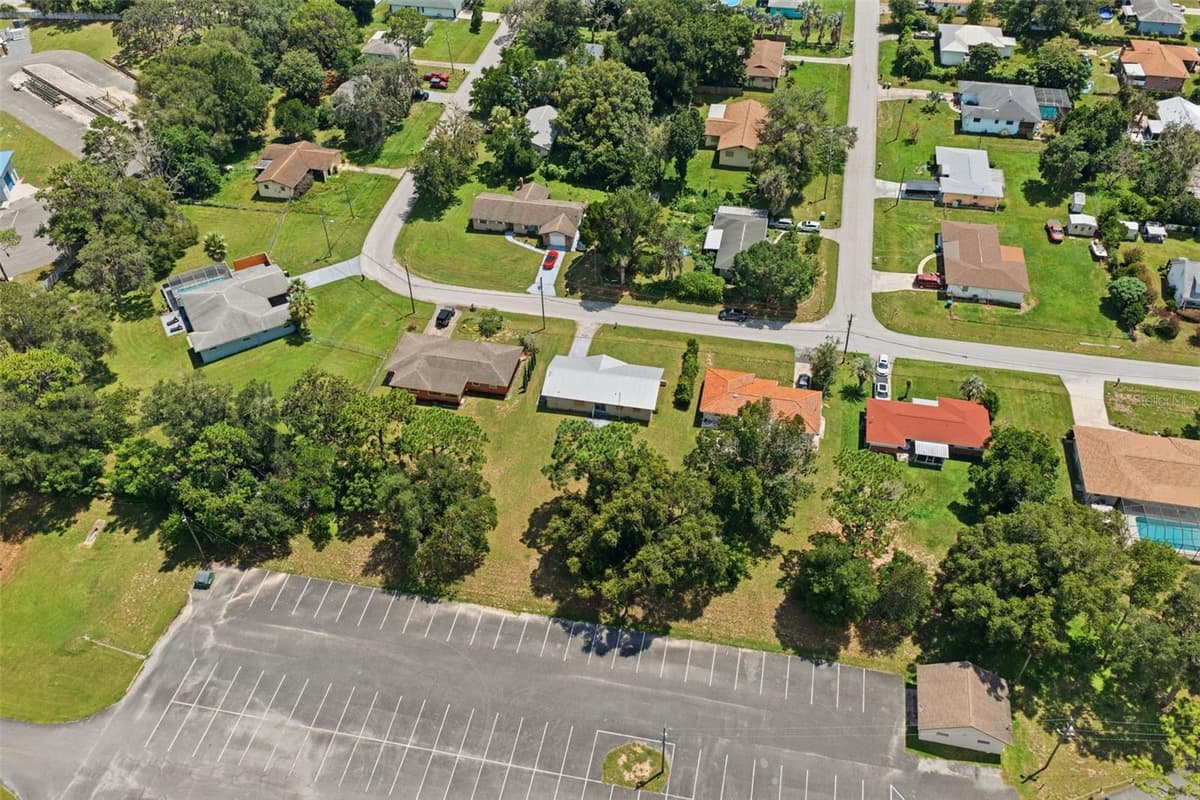 708 NOLA STREET — photo 35 of 43