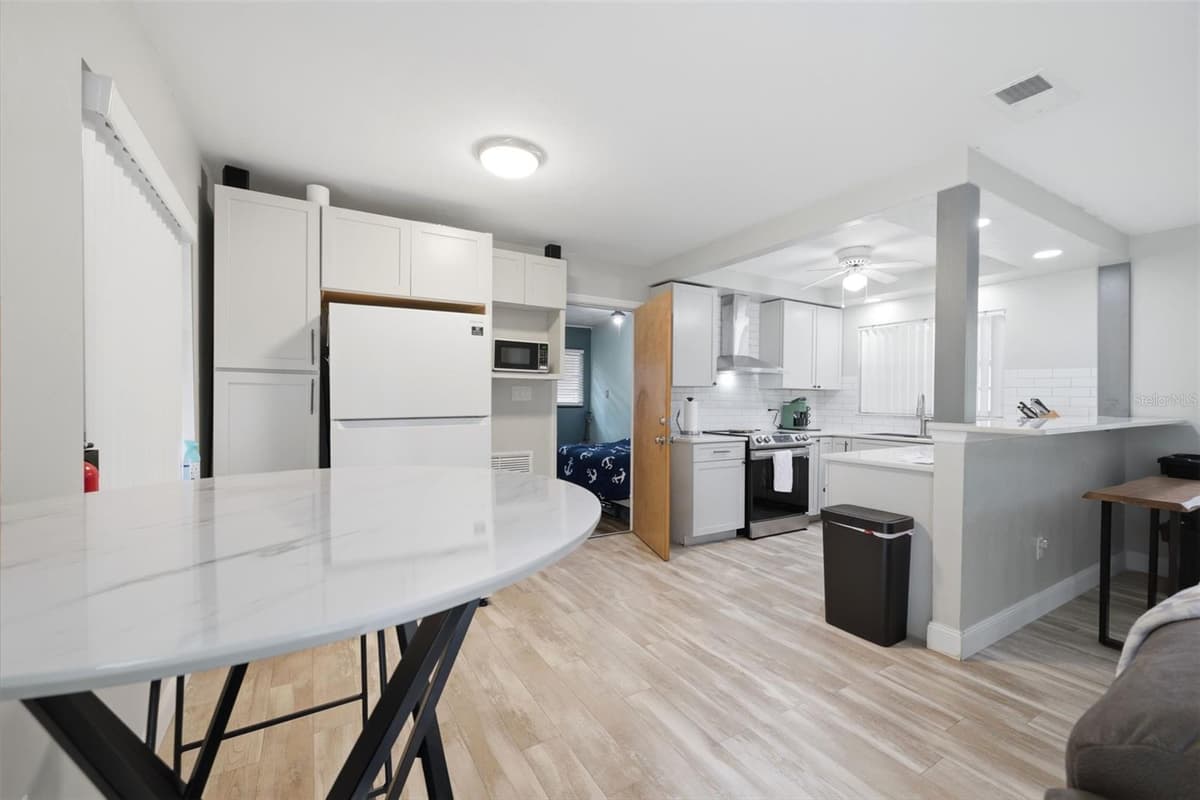 708 NOLA STREET — photo 13 of 43