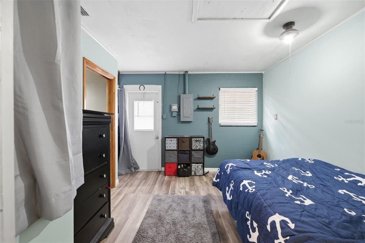 708 NOLA STREET — photo 17 of 43