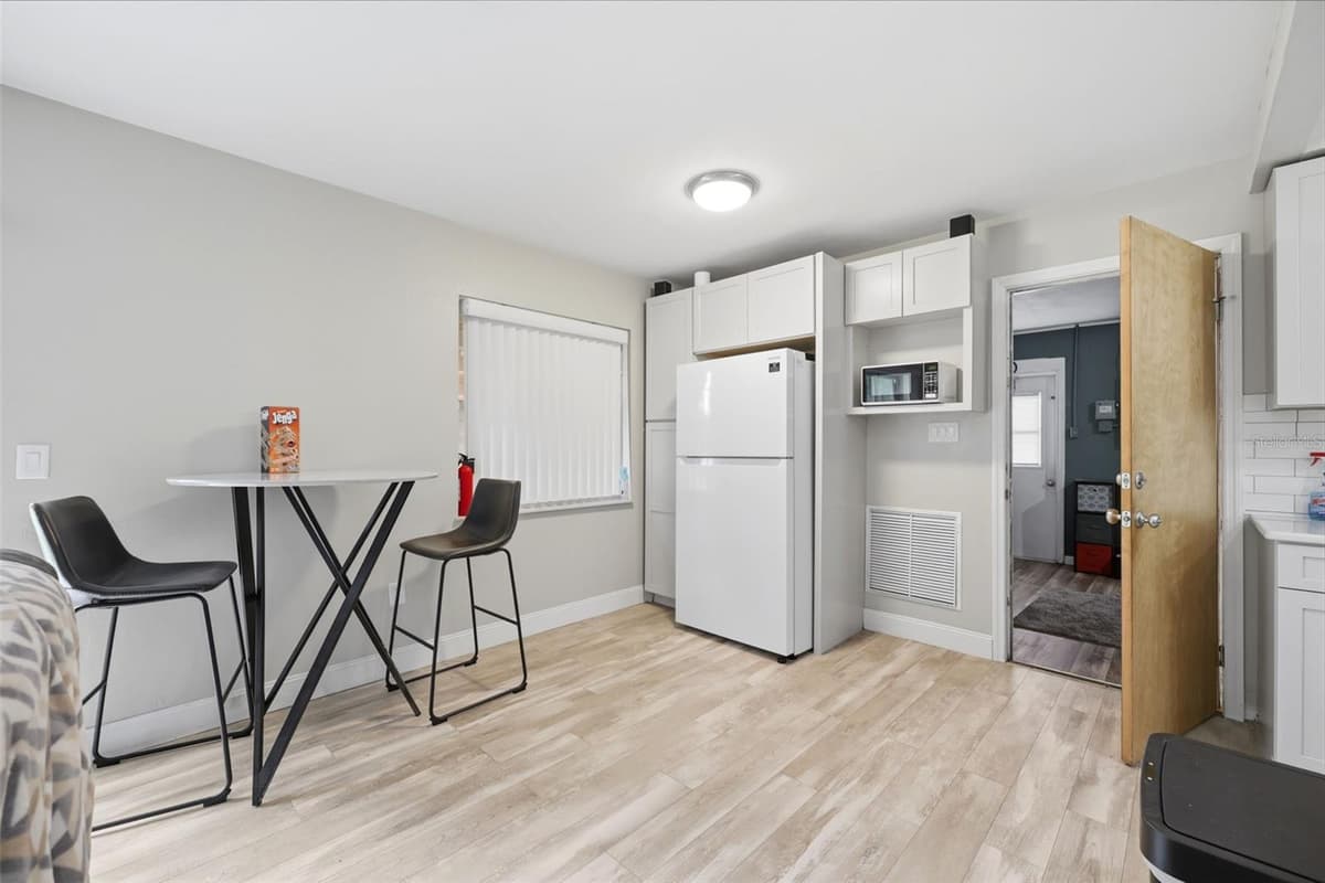 708 NOLA STREET — photo 12 of 43