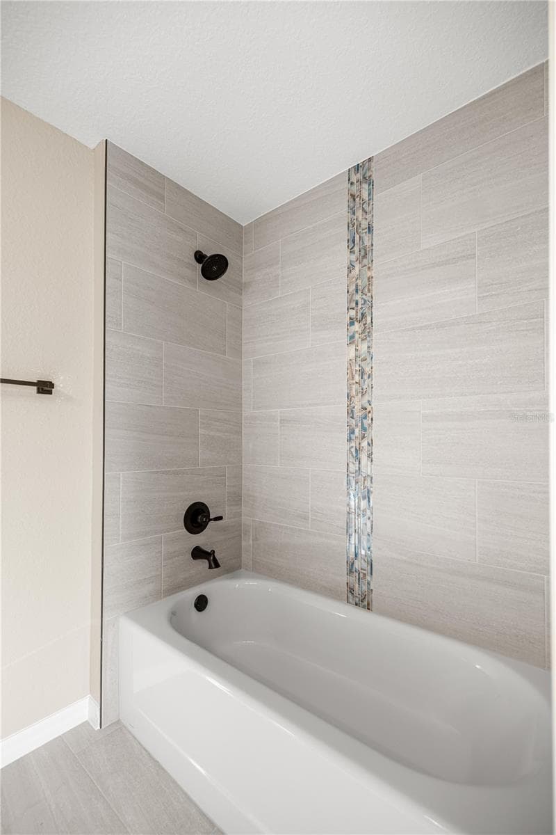 5349 11TH STREET — photo 14 of 36