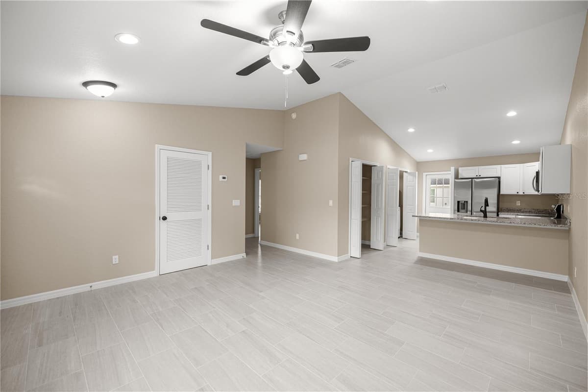 5349 11TH STREET — photo 8 of 36