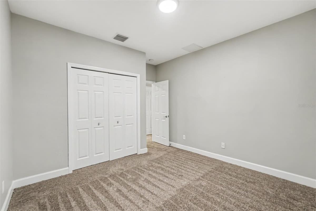 11188 GRAND WINTHROP AVENUE — photo 11 of 15