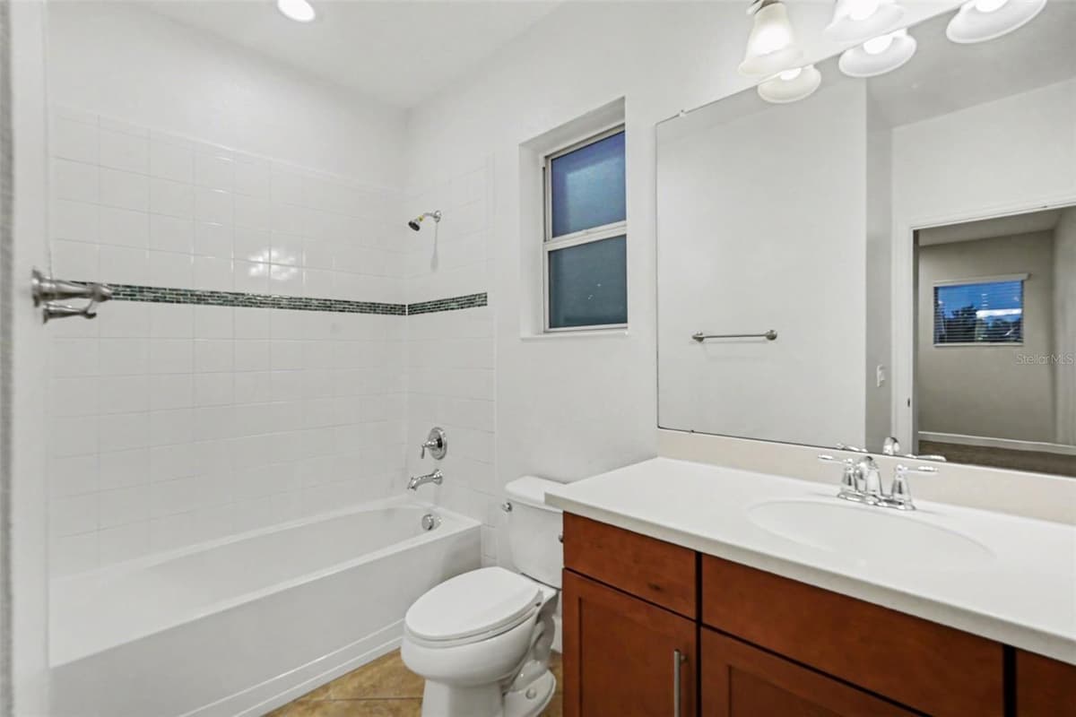 11188 GRAND WINTHROP AVENUE — photo 9 of 15