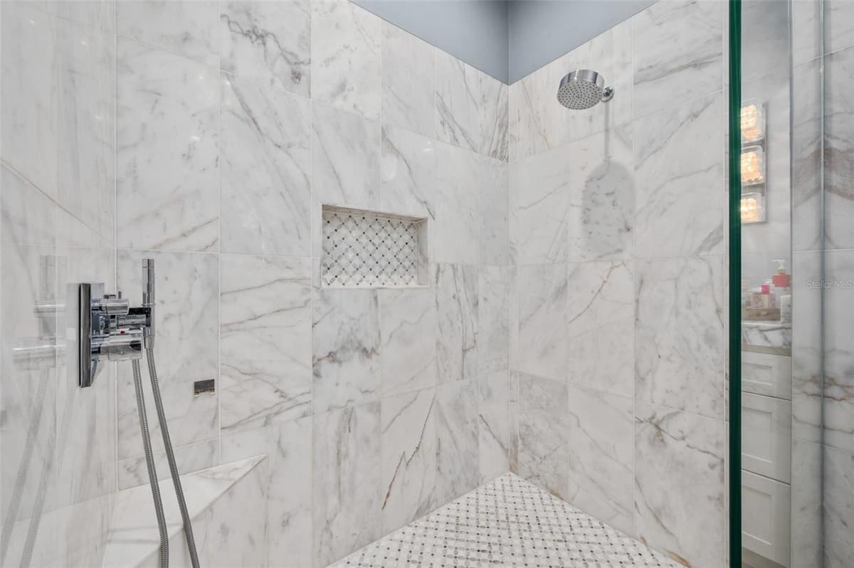 4239 104TH TERRACE — photo 30 of 67