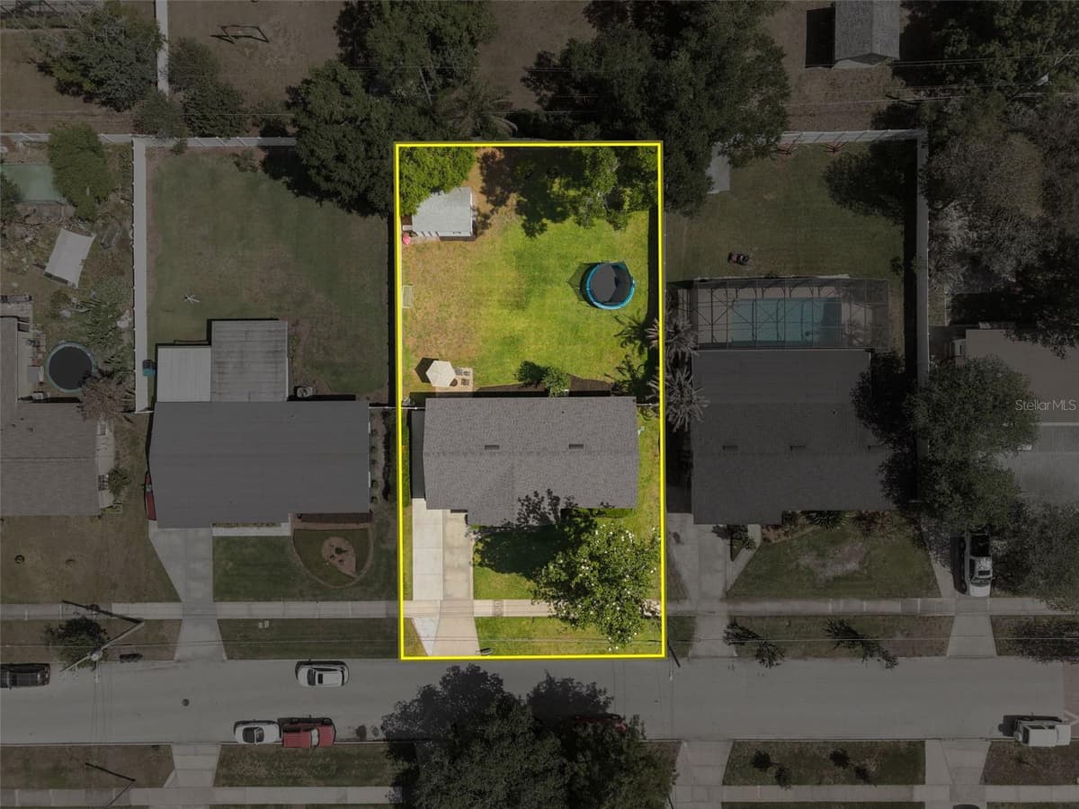 2907 VINE STREET — photo 9 of 34