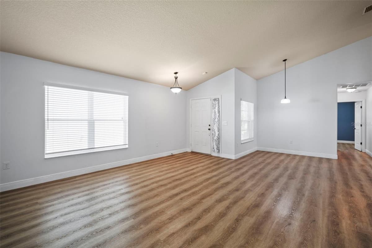4854 BOREALIS COURT — photo 12 of 32