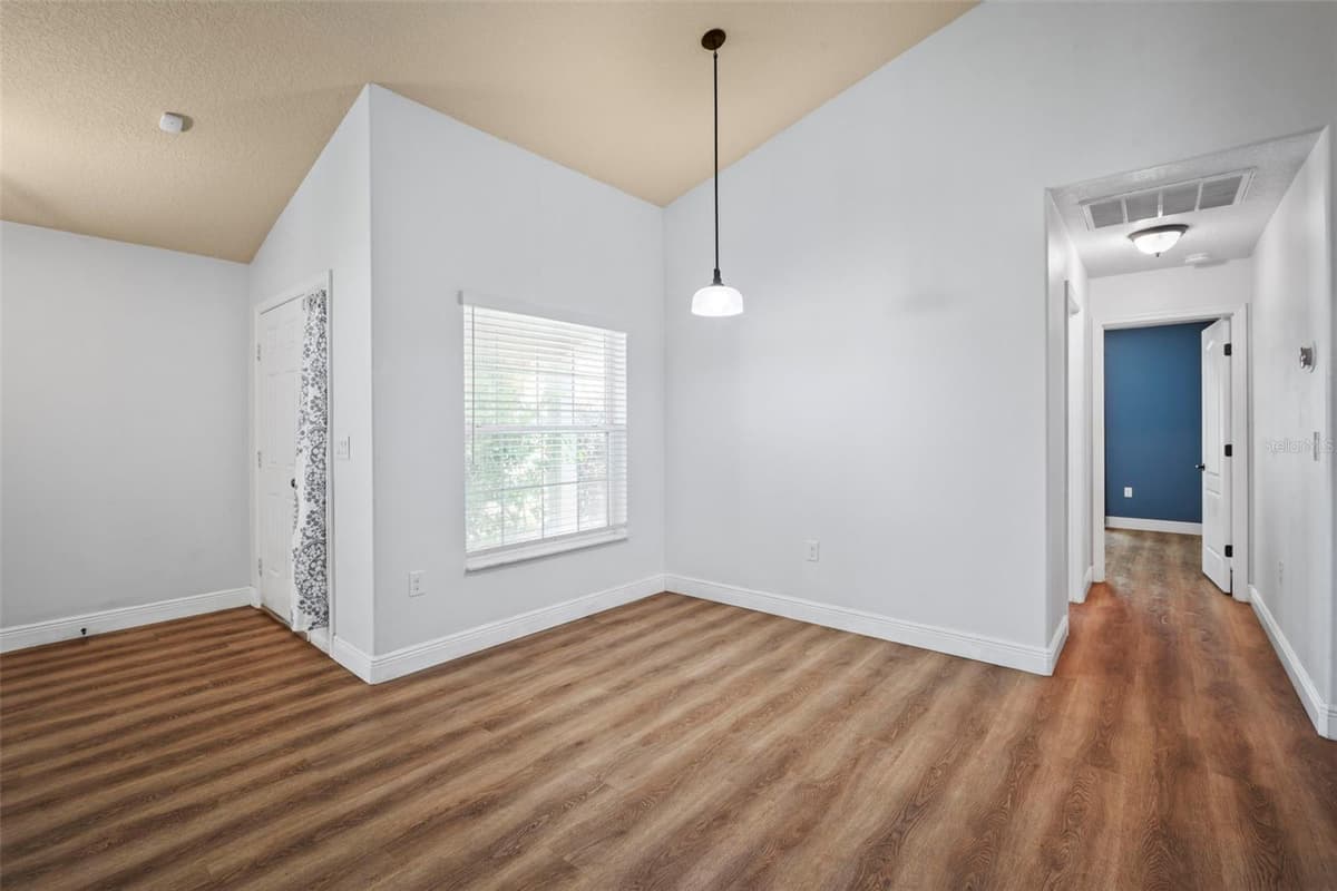 4854 BOREALIS COURT — photo 13 of 32