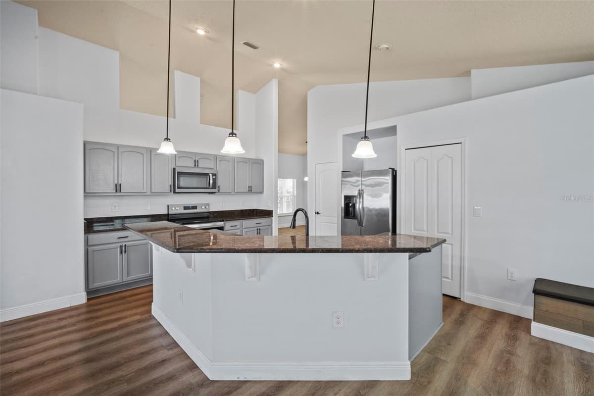 4854 BOREALIS COURT — photo 3 of 32