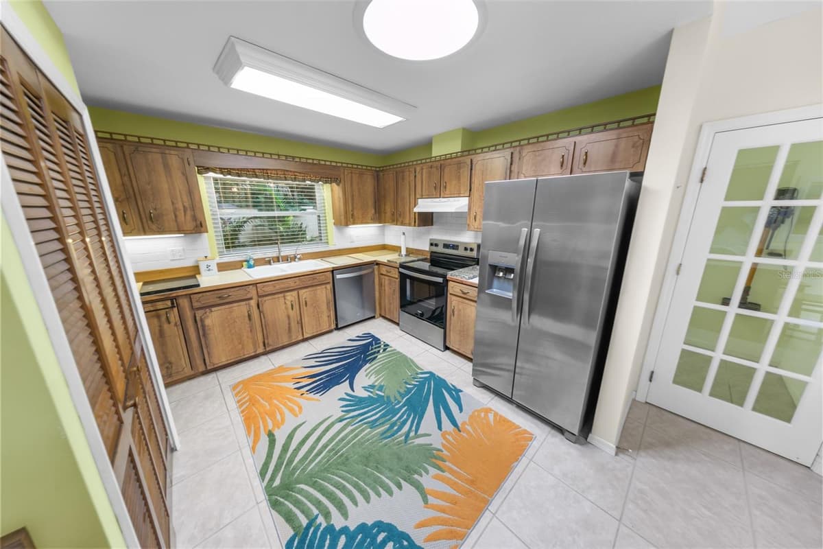 66 BEVERLY HILLS AVENUE — photo 11 of 42