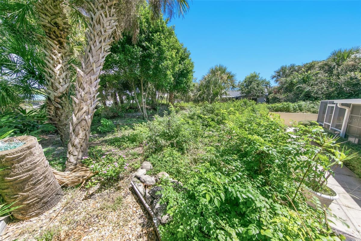 66 BEVERLY HILLS AVENUE — photo 39 of 42