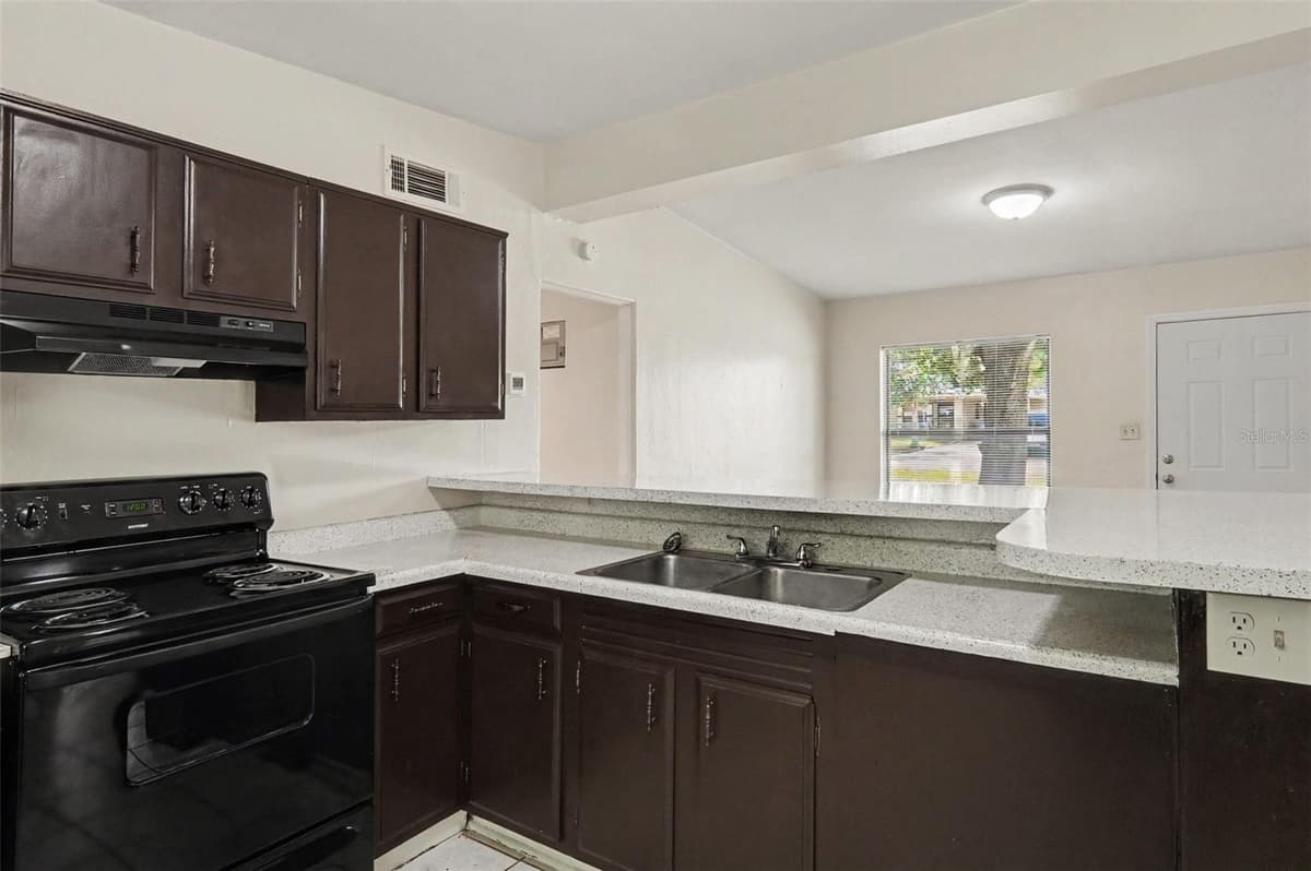 1015 EMERALDA ROAD — photo 5 of 15