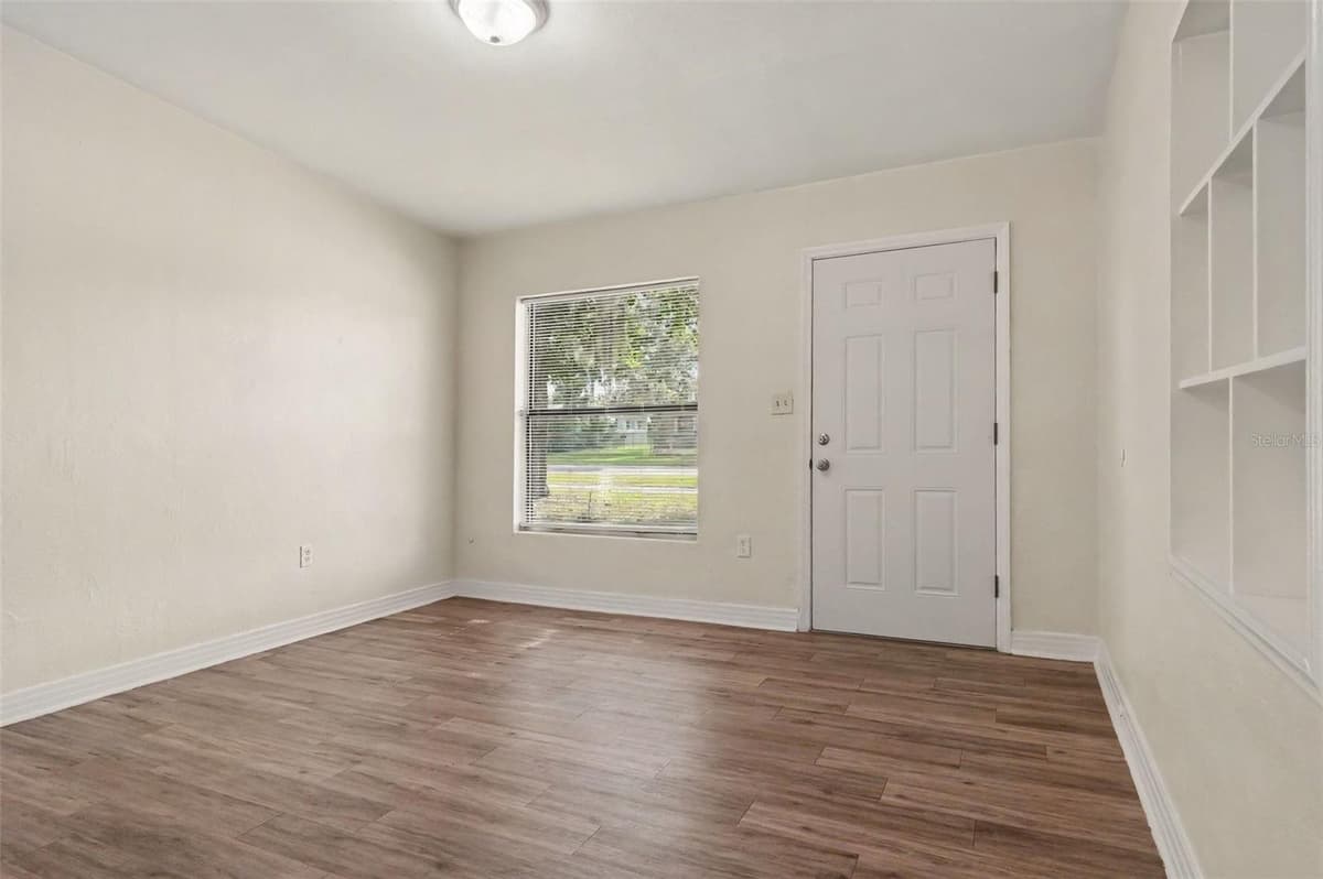 1015 EMERALDA ROAD — photo 3 of 15