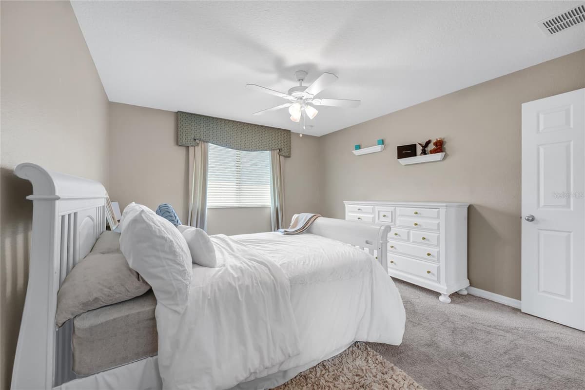 10037 LEYBURN COURT — photo 37 of 50