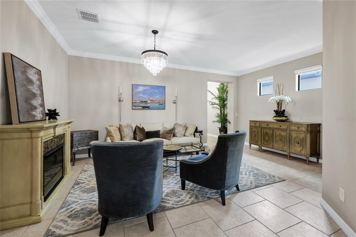 10037 LEYBURN COURT — photo 4 of 50