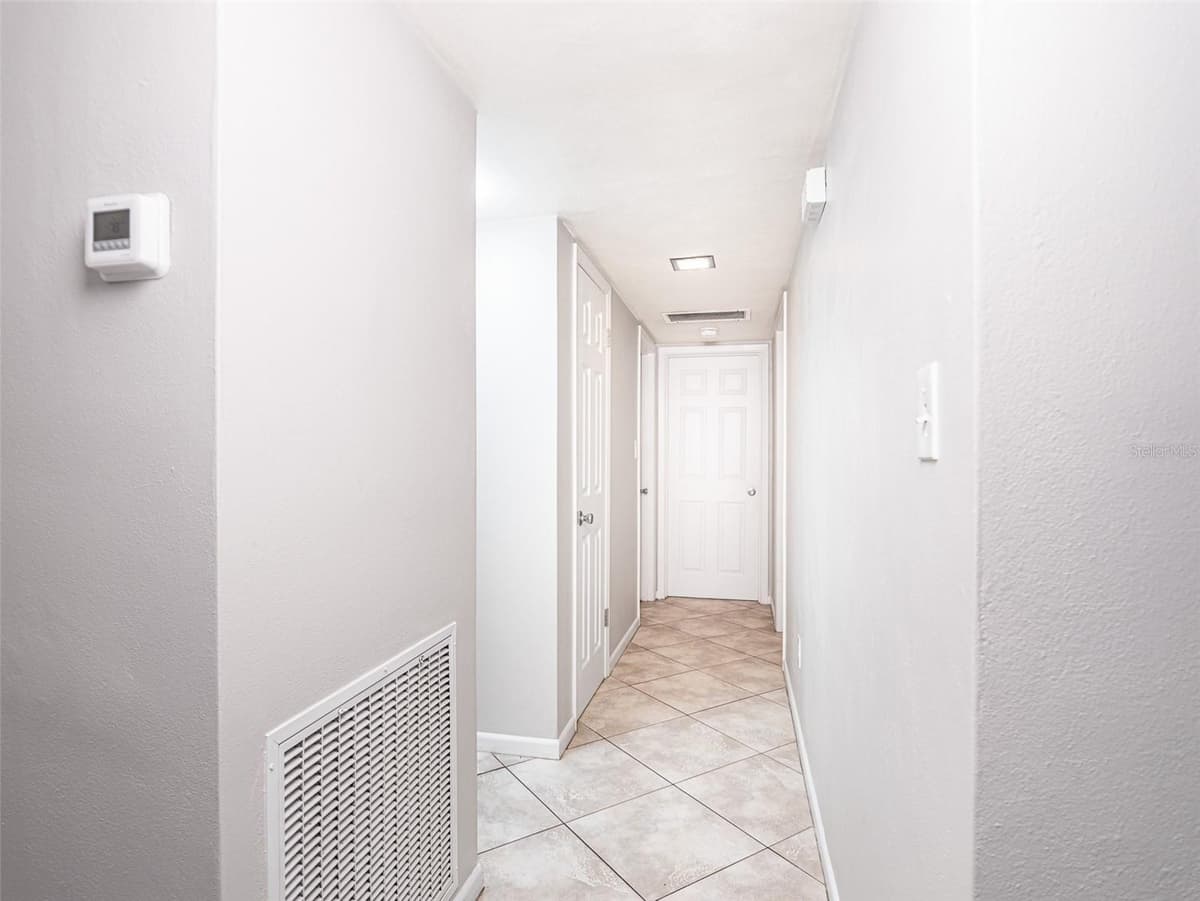 620 BURKE STREET — photo 18 of 27