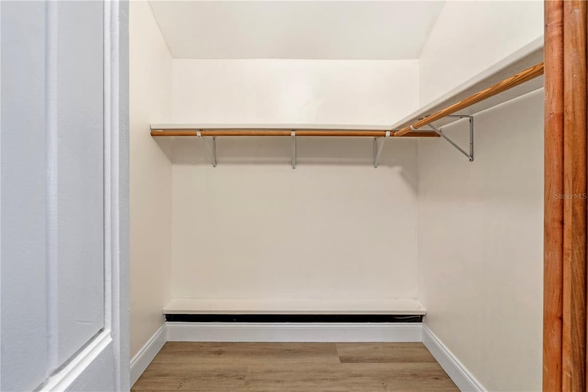 305 ROSSITER STREET — photo 9 of 35