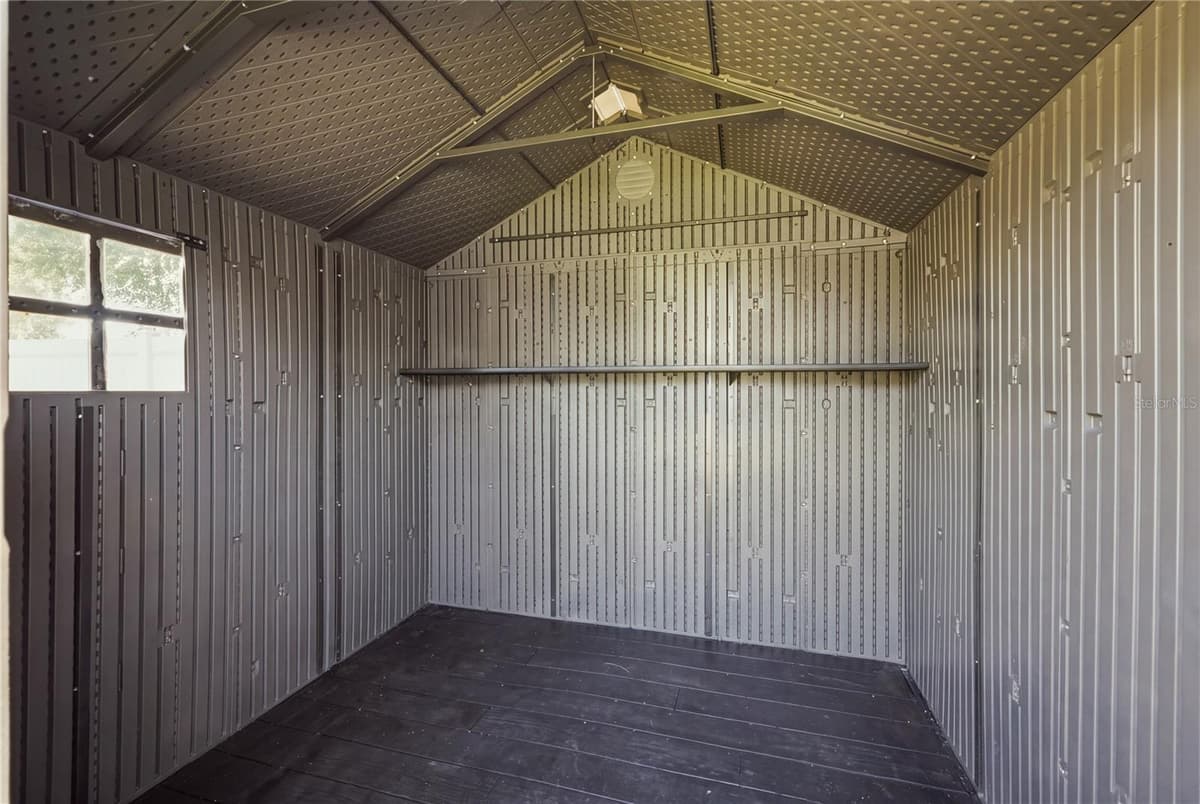 133 REBECCA DRIVE — photo 43 of 47