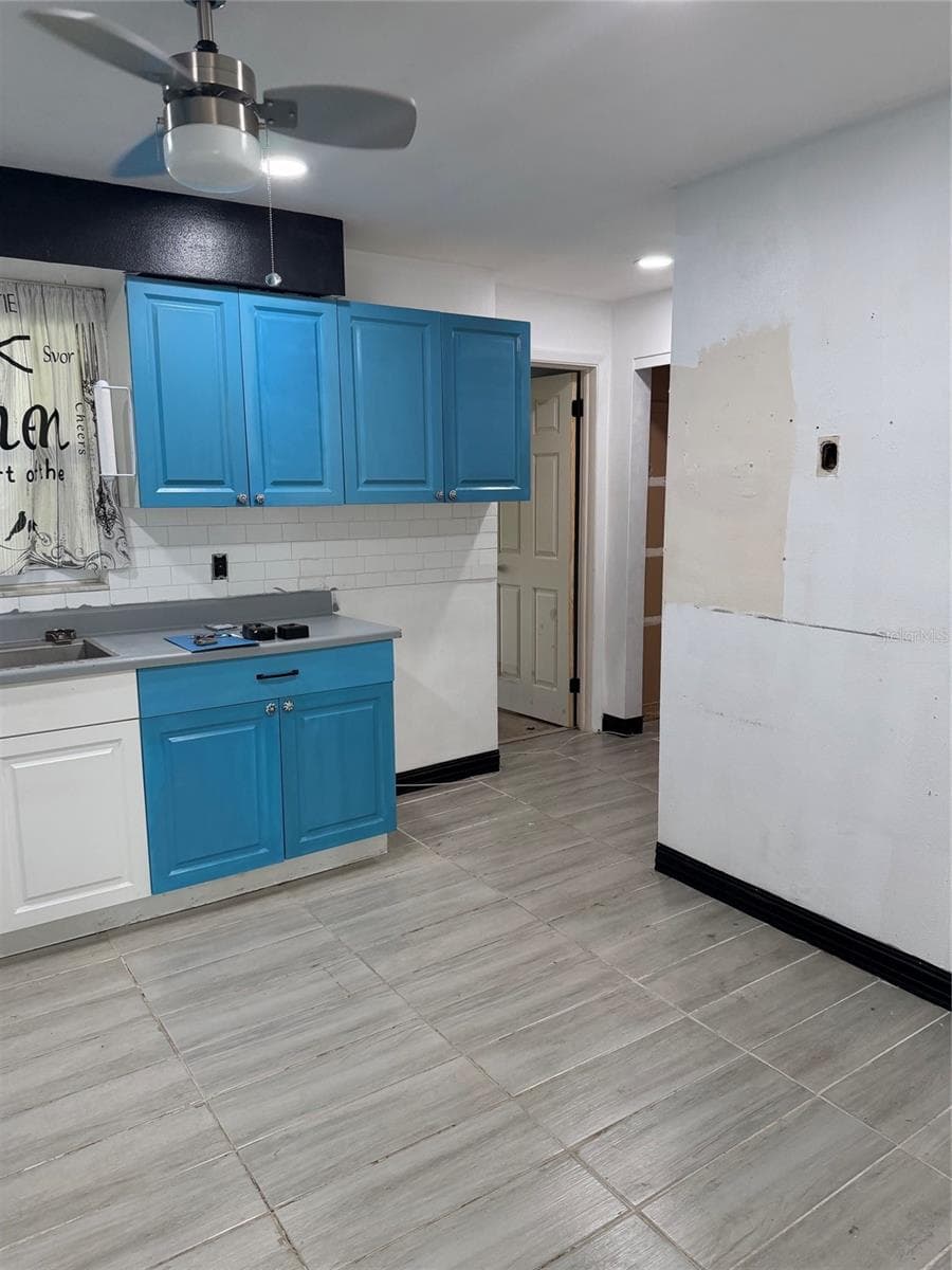 501 PALM AVENUE — photo 10 of 17