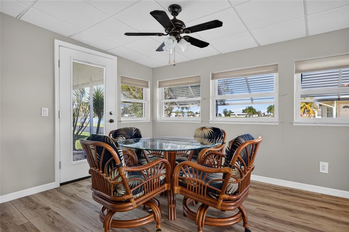 501 LA PLAYA CIRCLE — photo 19 of 46