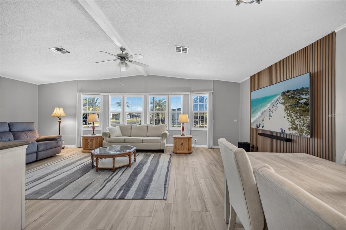 501 LA PLAYA CIRCLE — photo 6 of 46