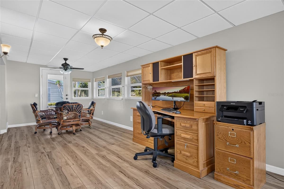 501 LA PLAYA CIRCLE — photo 20 of 46