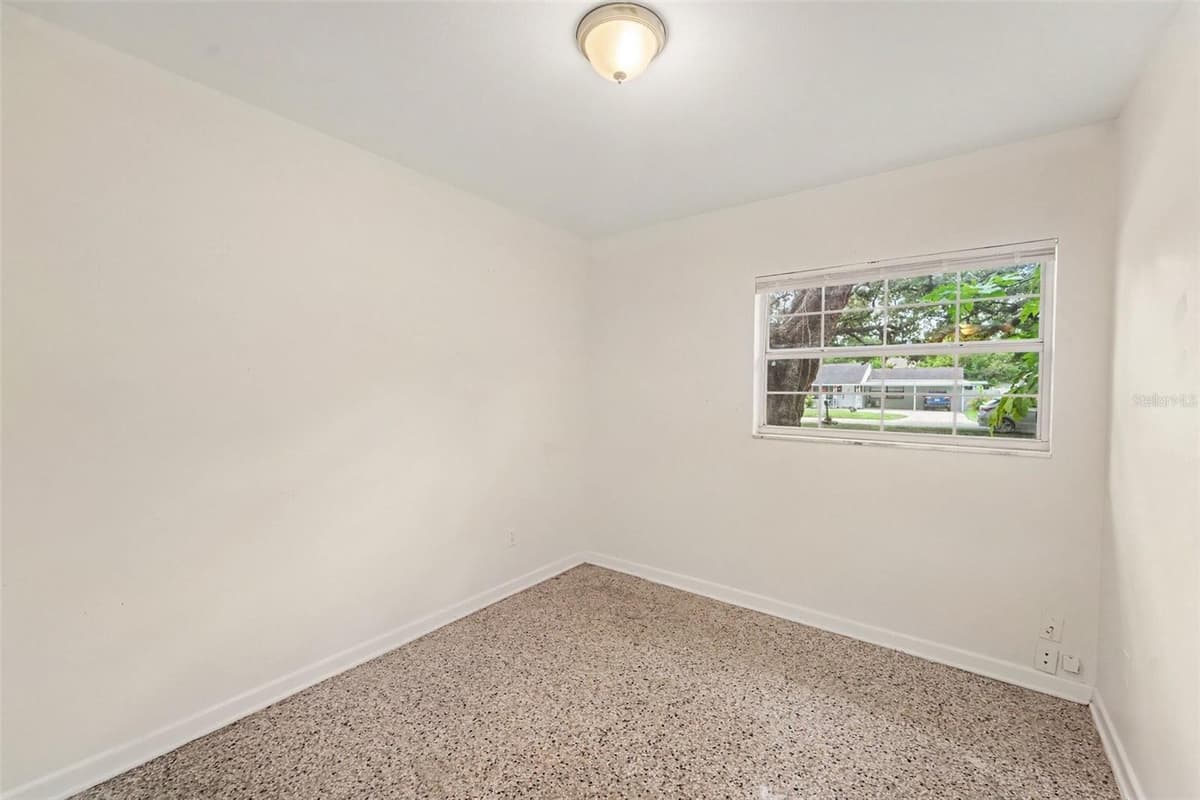 8121 OLA AVENUE — photo 19 of 31