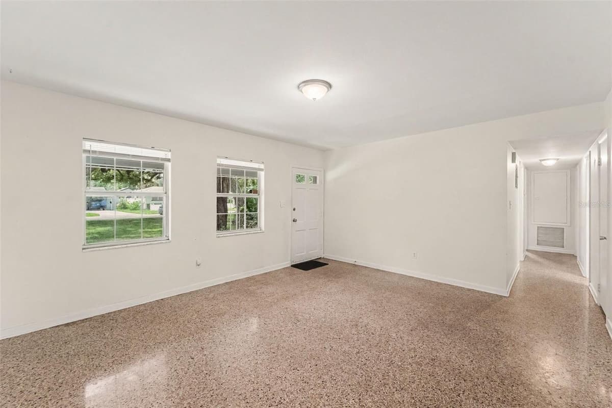8121 OLA AVENUE — photo 7 of 31