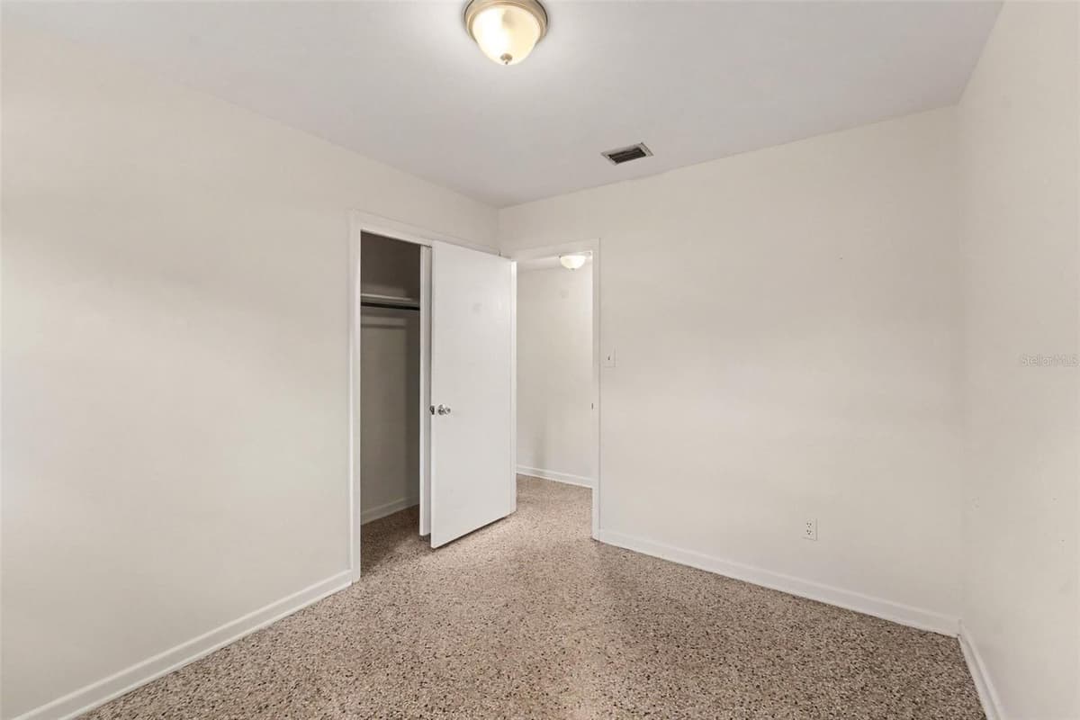 8121 OLA AVENUE — photo 18 of 31