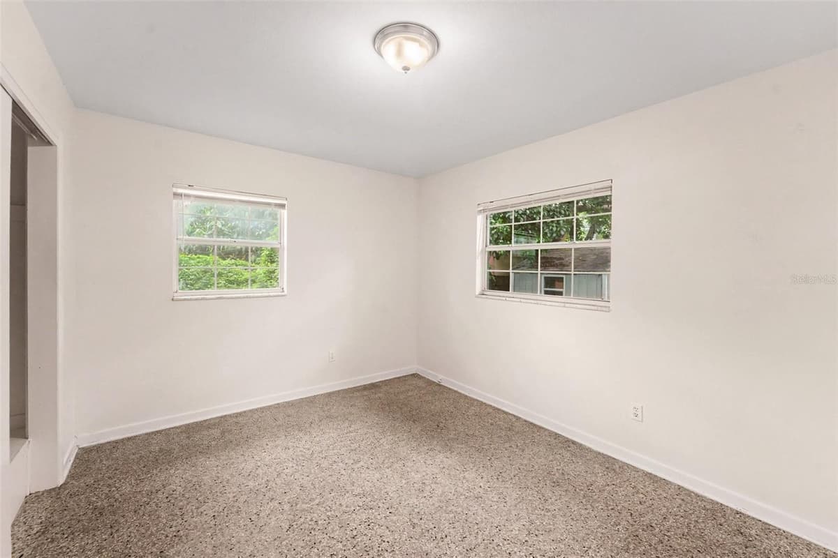 8121 OLA AVENUE — photo 14 of 31