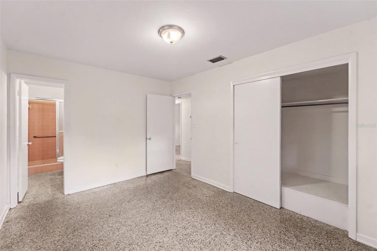 8121 OLA AVENUE — photo 15 of 31
