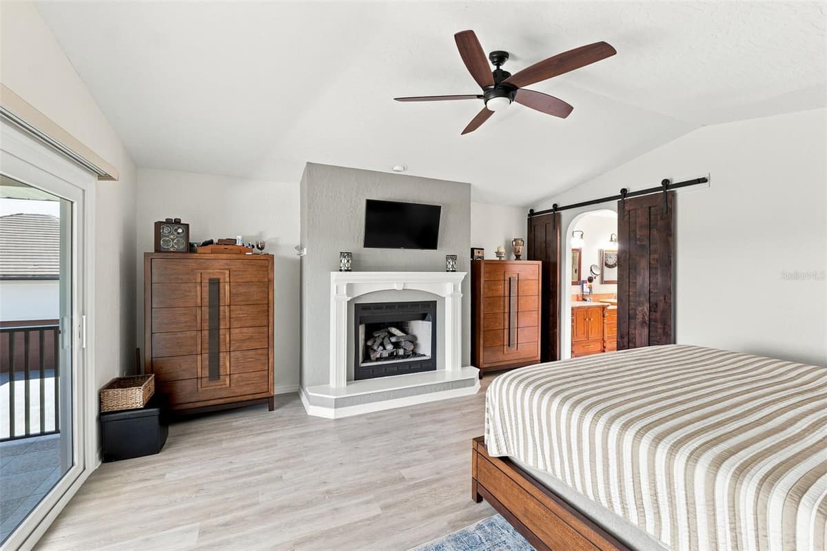 2340 NEWFOUND HARBOR DRIVE — photo 40 of 95